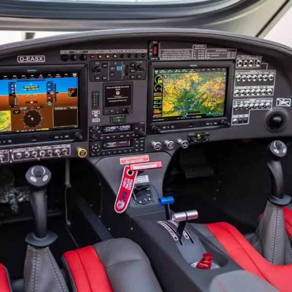 Introduction to flying an airplane from Bern-Belp