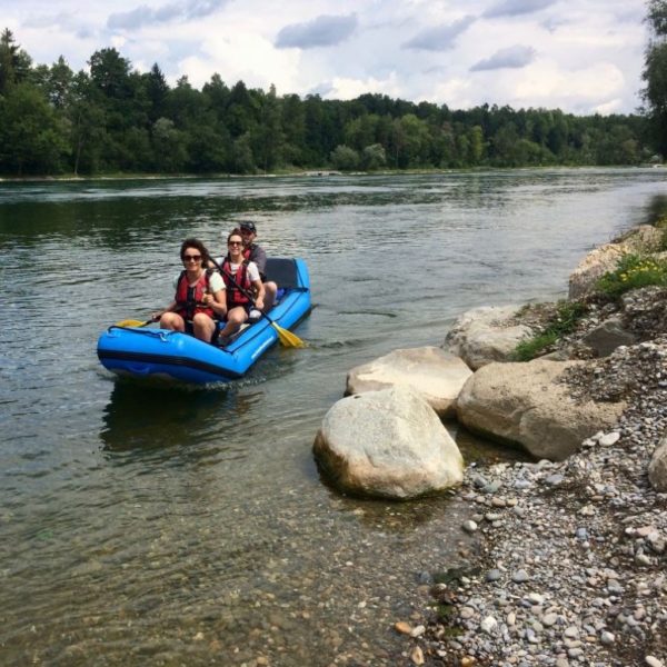 Funyak canoeing on the Reuss between Mellingen and Gebenstorf