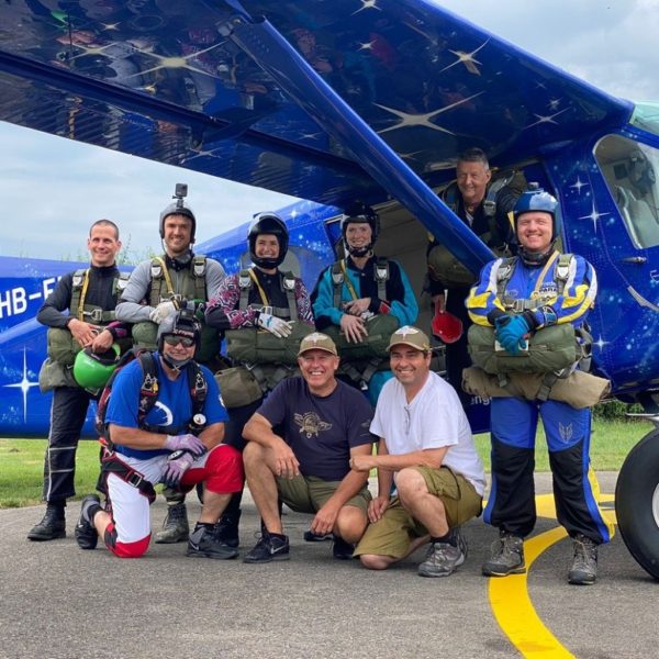 Triengen les parachutistes