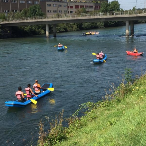 Funyak canoeing on the Reuss between Mellingen and Gebenstorf