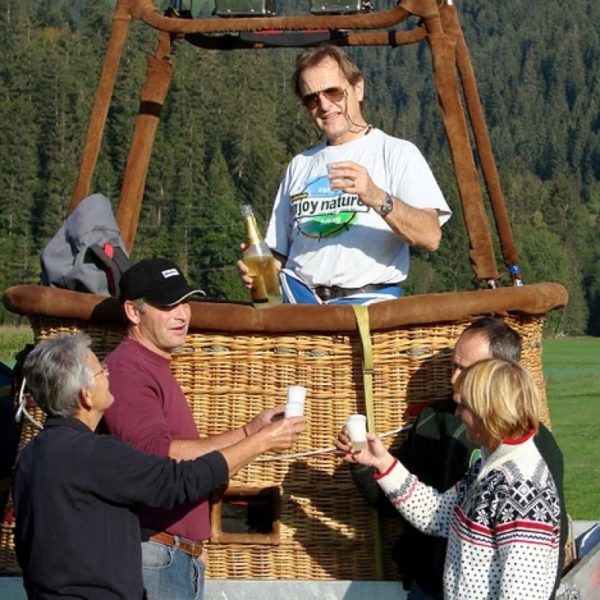 In mongolfiera dal Ticino all'Italia