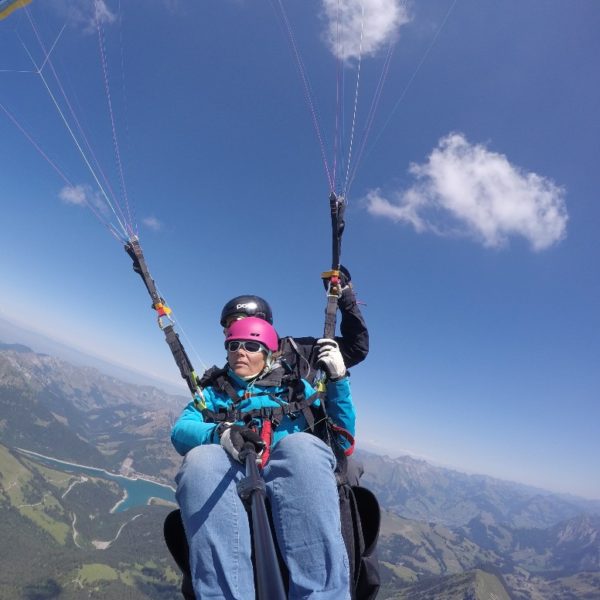 Volo in parapendio in tandem da Château d'Oex alla regione della Gruyère