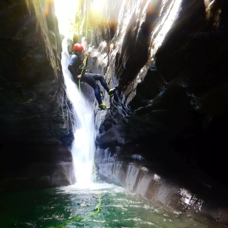 Canyoning in Iragna, Ticino