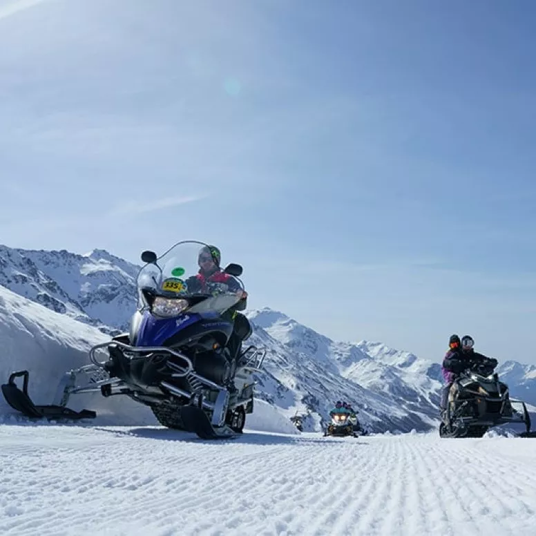 Da Madesimo al Passo dello Splugen in motoslitta