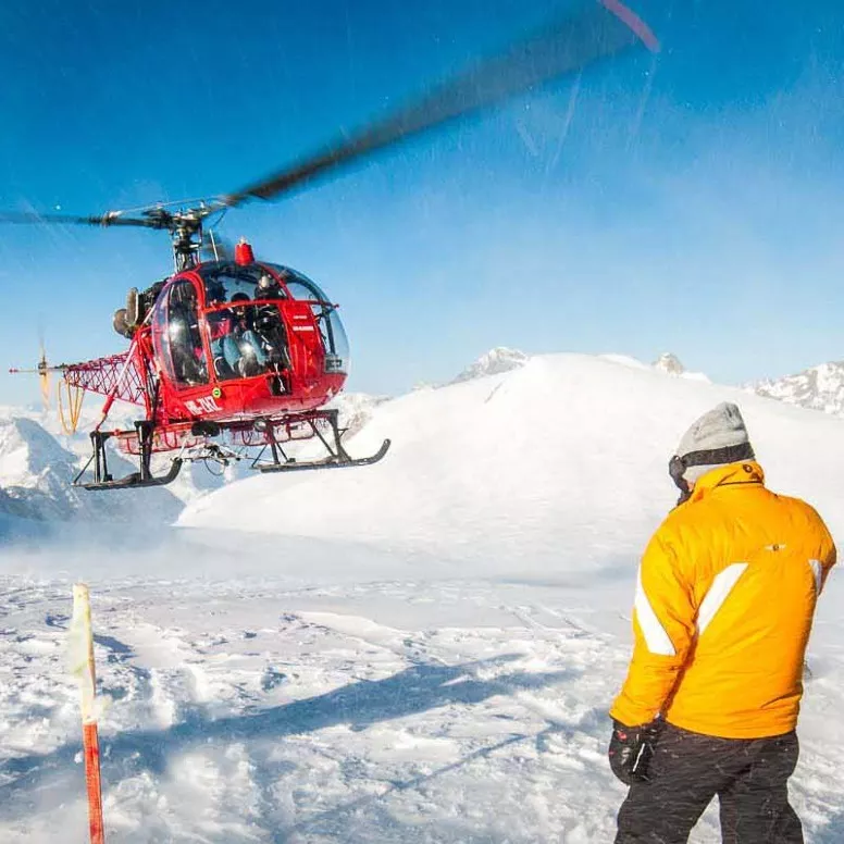 Von Gstaad-Grund zum Heliskiing auf dem Gstellihorn