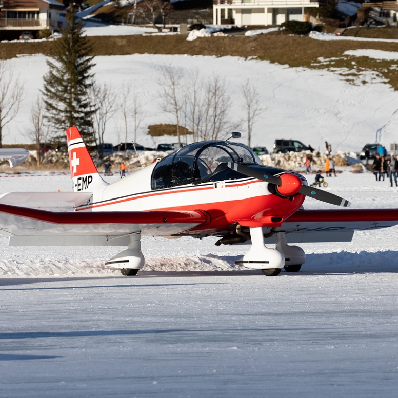 Robin DR300 per un volo sulle Prealpi Bernesi da Grenchen