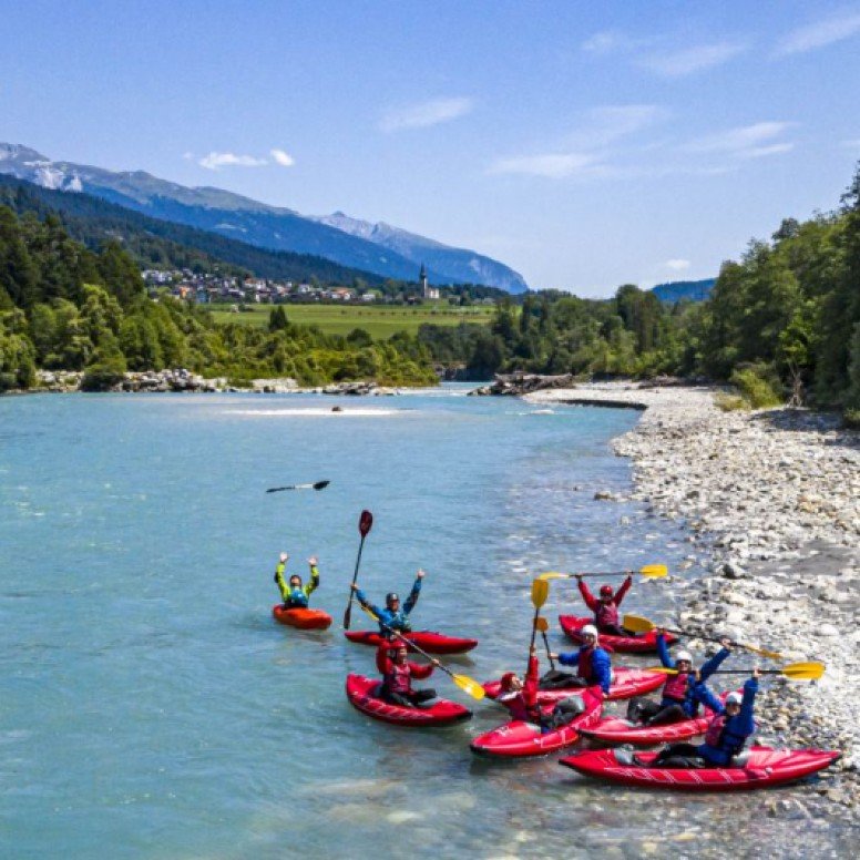 Sortie scolaire canoë funyak sur le Rhin